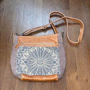 Cross body bag